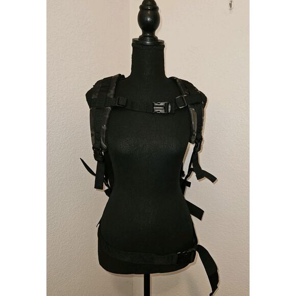 New! Backpack Assault Pack Bag Rucksack Hiking Treeking Travel Camo 17x10x6 - Picture 9 of 10